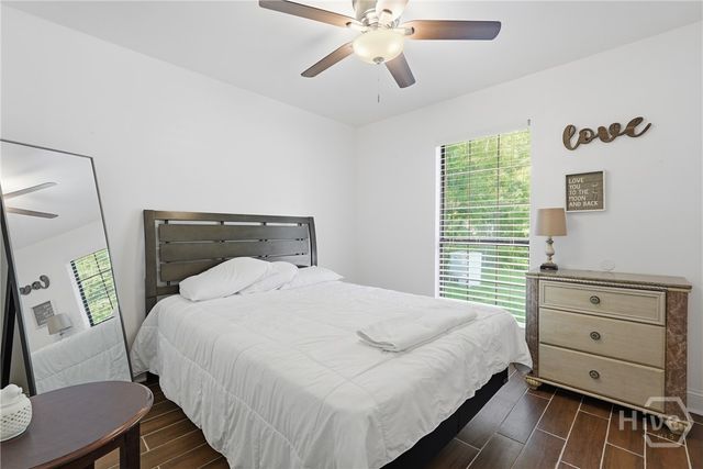 126 S Robinhood Drive, Savannah, GA 31406