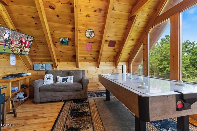 1409 Zachary Thomas Lane, Sevierville, TN 37876