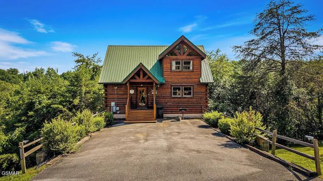 1409 Zachary Thomas Lane, Sevierville, TN 37876