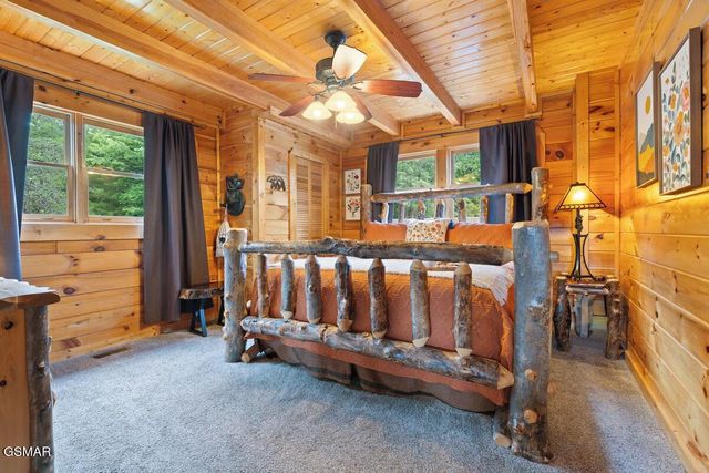 1409 Zachary Thomas Lane, Sevierville, TN 37876