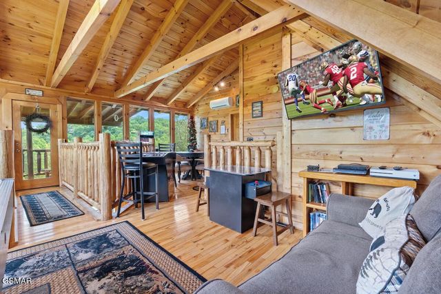 1409 Zachary Thomas Lane, Sevierville, TN 37876