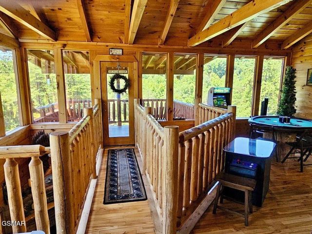1409 Zachary Thomas Lane, Sevierville, TN 37876