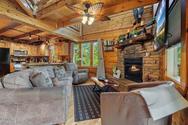 1409 Zachary Thomas Lane, Sevierville, TN 37876