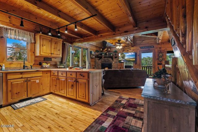 1409 Zachary Thomas Lane, Sevierville, TN 37876