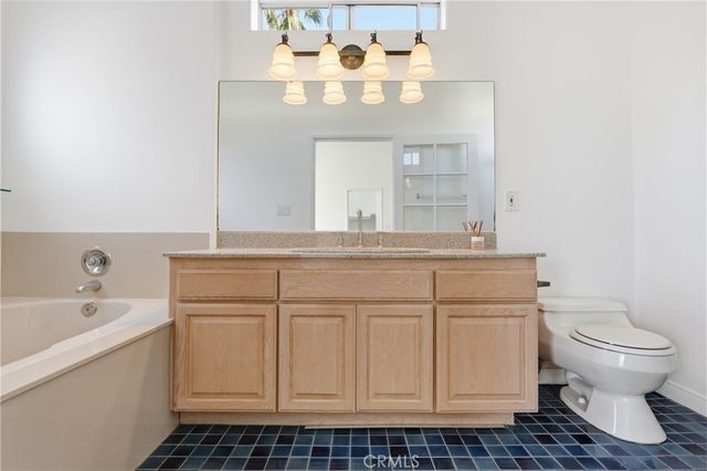 200 N Catalina Avenue F, Redondo Beach, CA 90277