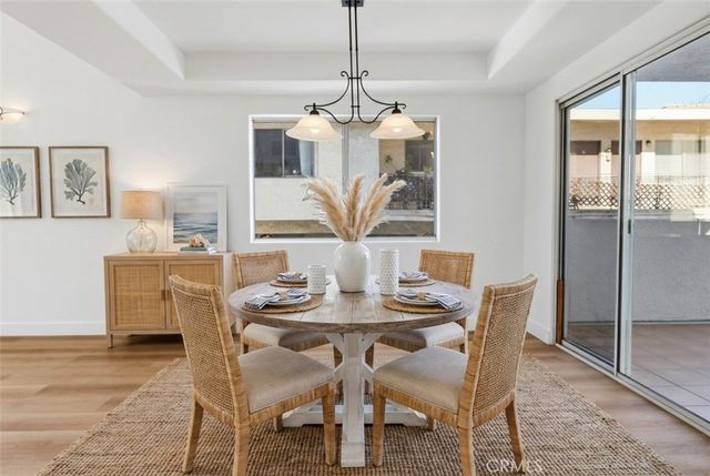 200 N Catalina Avenue F, Redondo Beach, CA 90277