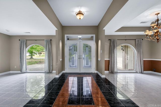 5818 Westminster Drive, Benton, AR 72019
