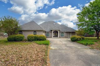 5818 Westminster Drive, Benton, AR 72019