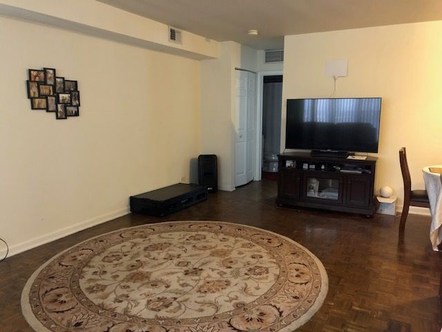 7243 N Western Avenue 3RS, Chicago, IL 60645