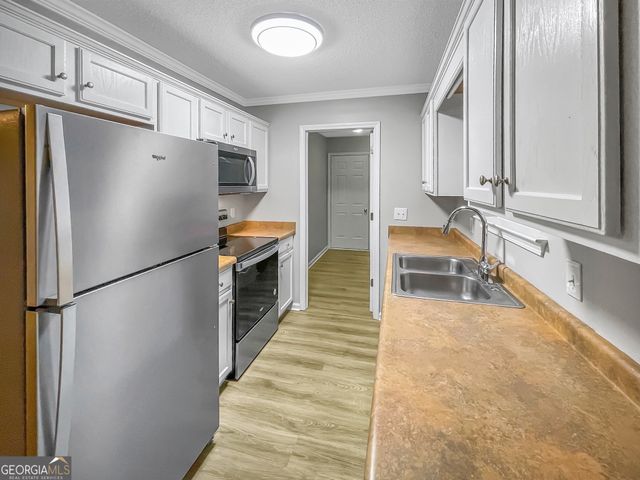 251 Autumn Ridge Court, Gray, GA 31032