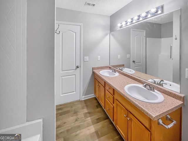 251 Autumn Ridge Court, Gray, GA 31032