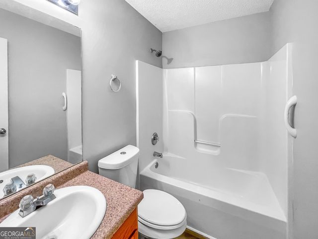 251 Autumn Ridge Court, Gray, GA 31032