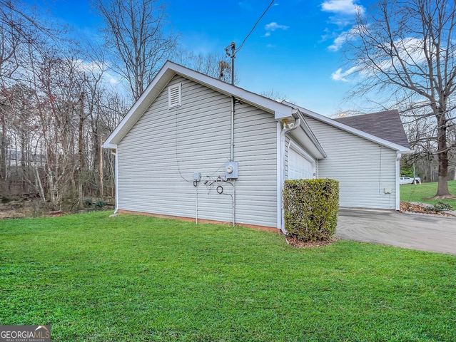 251 Autumn Ridge Court, Gray, GA 31032