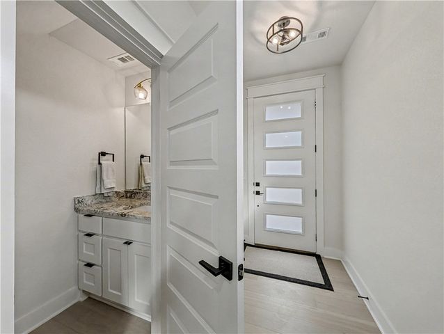 30 Cromer Drive, Bella Vista, AR 72715
