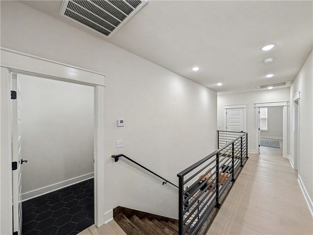 30 Cromer Drive, Bella Vista, AR 72715