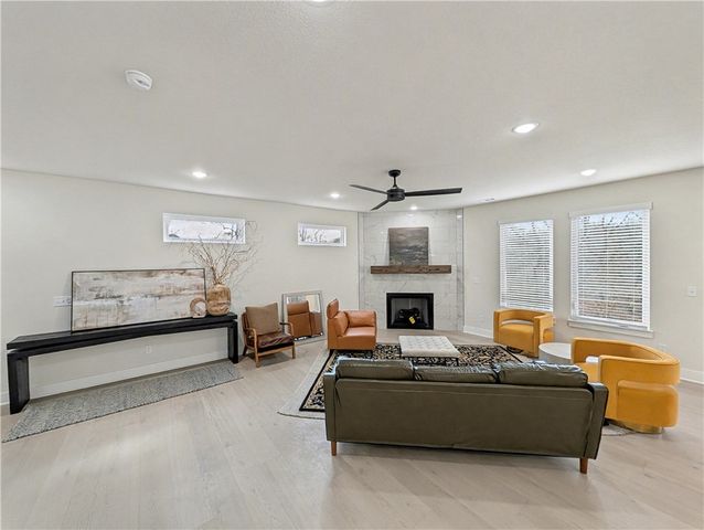 30 Cromer Drive, Bella Vista, AR 72715