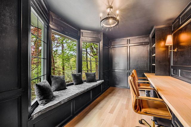 17 Foxhunt Trl, Little Rock, AR 72227