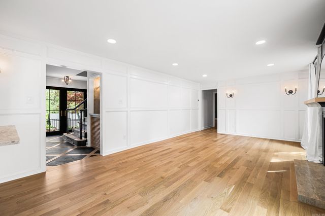 17 Foxhunt Trl, Little Rock, AR 72227