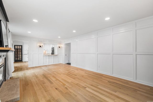 17 Foxhunt Trl, Little Rock, AR 72227