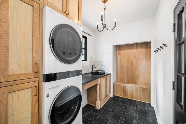 17 Foxhunt Trl, Little Rock, AR 72227