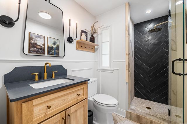 17 Foxhunt Trl, Little Rock, AR 72227