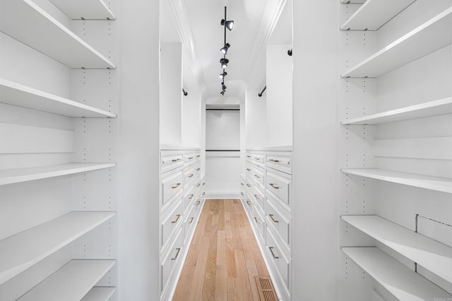 17 Foxhunt Trl, Little Rock, AR 72227