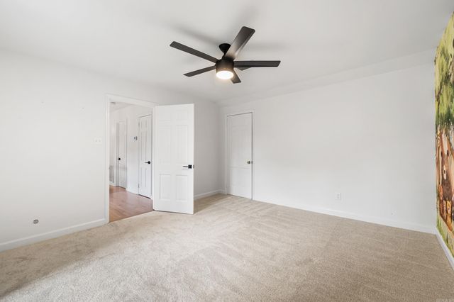 17 Foxhunt Trl, Little Rock, AR 72227