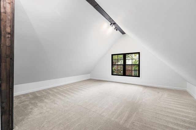 17 Foxhunt Trl, Little Rock, AR 72227