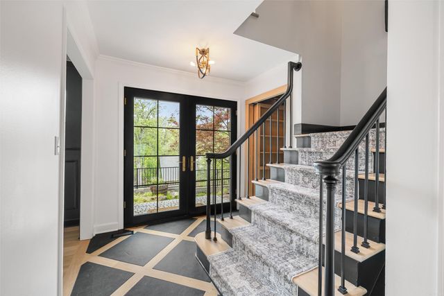 17 Foxhunt Trl, Little Rock, AR 72227