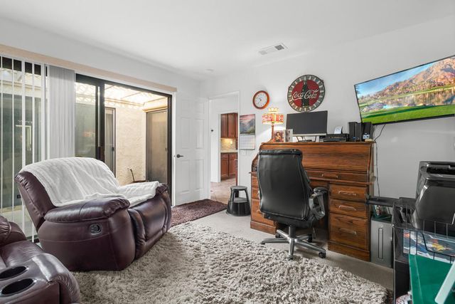 40 Camino Arroyo Place, Palm Desert, CA 92260