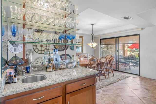 40 Camino Arroyo Place, Palm Desert, CA 92260