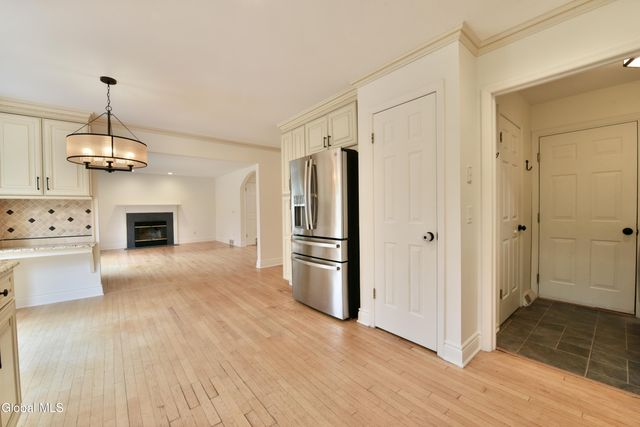 681 Stark Terrace, Milton, NY 12020