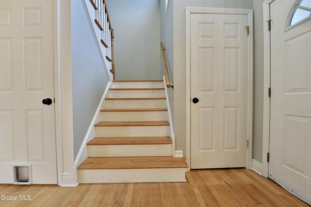 681 Stark Terrace, Milton, NY 12020