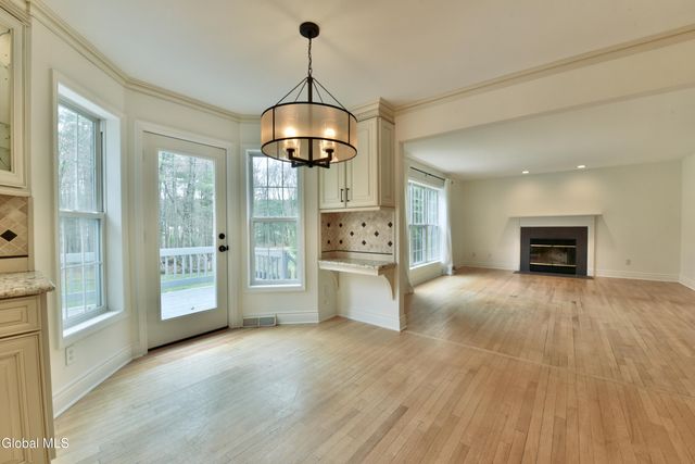 681 Stark Terrace, Milton, NY 12020