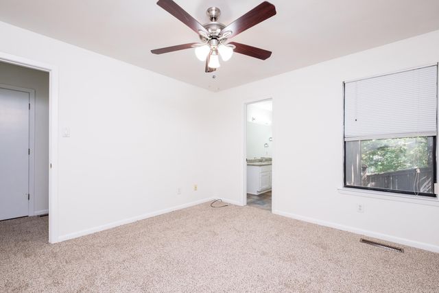 17 Perdido Dr, Little Rock, AR 72211