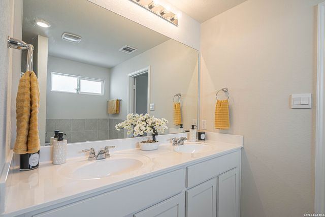 106 Sage Sparrow, San Antonio, TX 78253