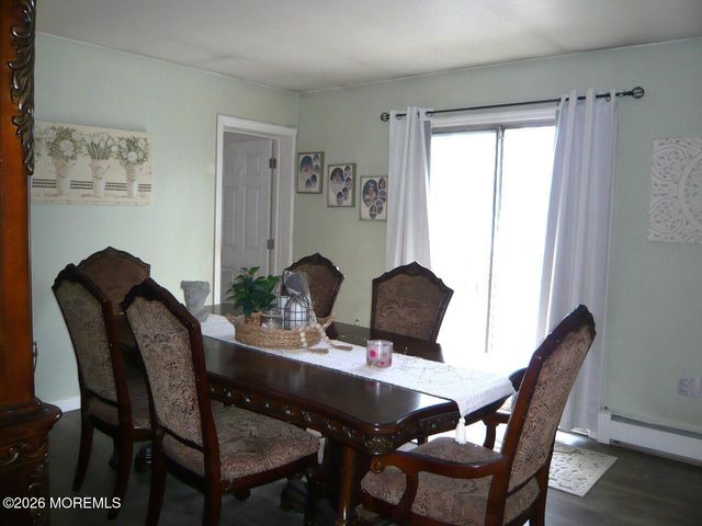 521 Garfield Avenue, Toms River, NJ 08753