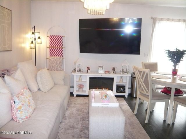 521 Garfield Avenue, Toms River, NJ 08753