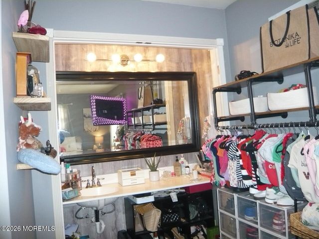 521 Garfield Avenue, Toms River, NJ 08753