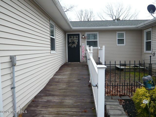 521 Garfield Avenue, Toms River, NJ 08753