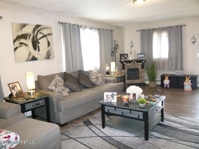 521 Garfield Avenue, Toms River, NJ 08753