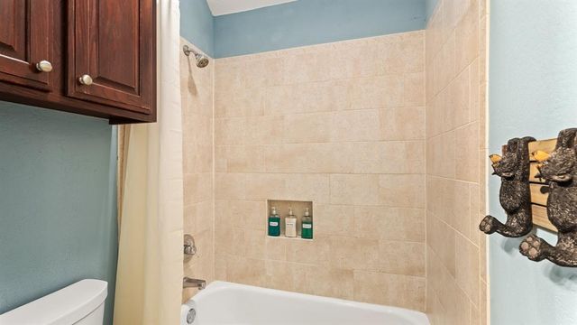 4586 Willowbrook Lane, Edmond, OK 73034