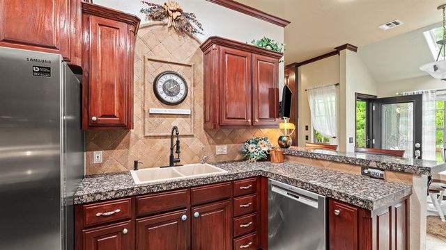 4586 Willowbrook Lane, Edmond, OK 73034
