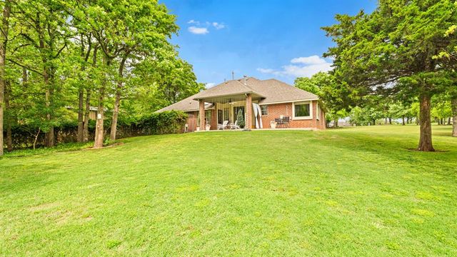 4586 Willowbrook Lane, Edmond, OK 73034