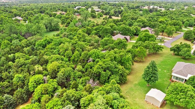 4586 Willowbrook Lane, Edmond, OK 73034