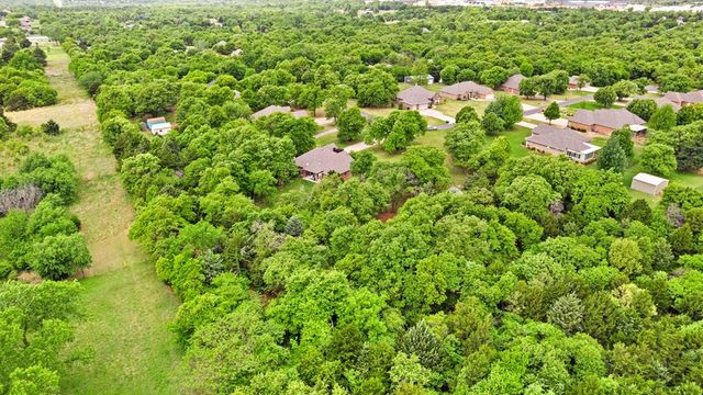 4586 Willowbrook Lane, Edmond, OK 73034