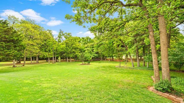 4586 Willowbrook Lane, Edmond, OK 73034