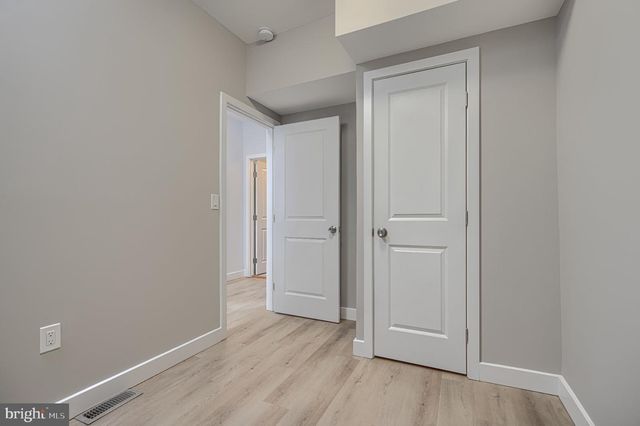 4329 FALLS RD, Baltimore, MD 21211