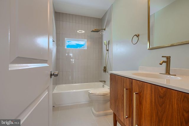 4329 FALLS RD, Baltimore, MD 21211