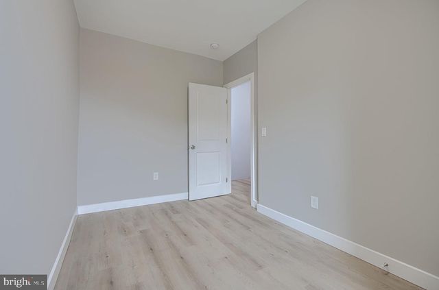 4329 FALLS RD, Baltimore, MD 21211